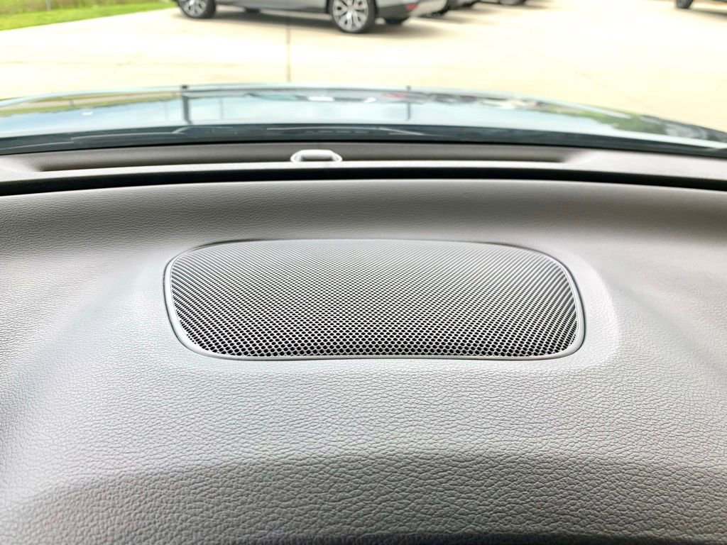 Used 2025 Kia Soul LX FWD image 36