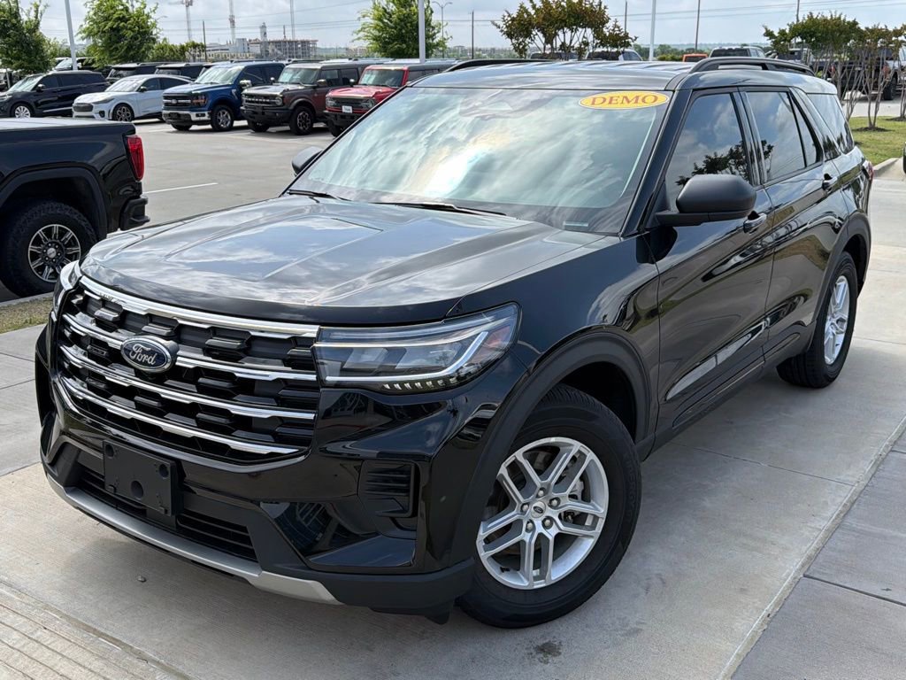 New 2026 Ford Explorer Active RWD image 40