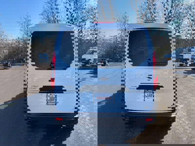 Used 2022 Ford Transit Connect XL image 5
