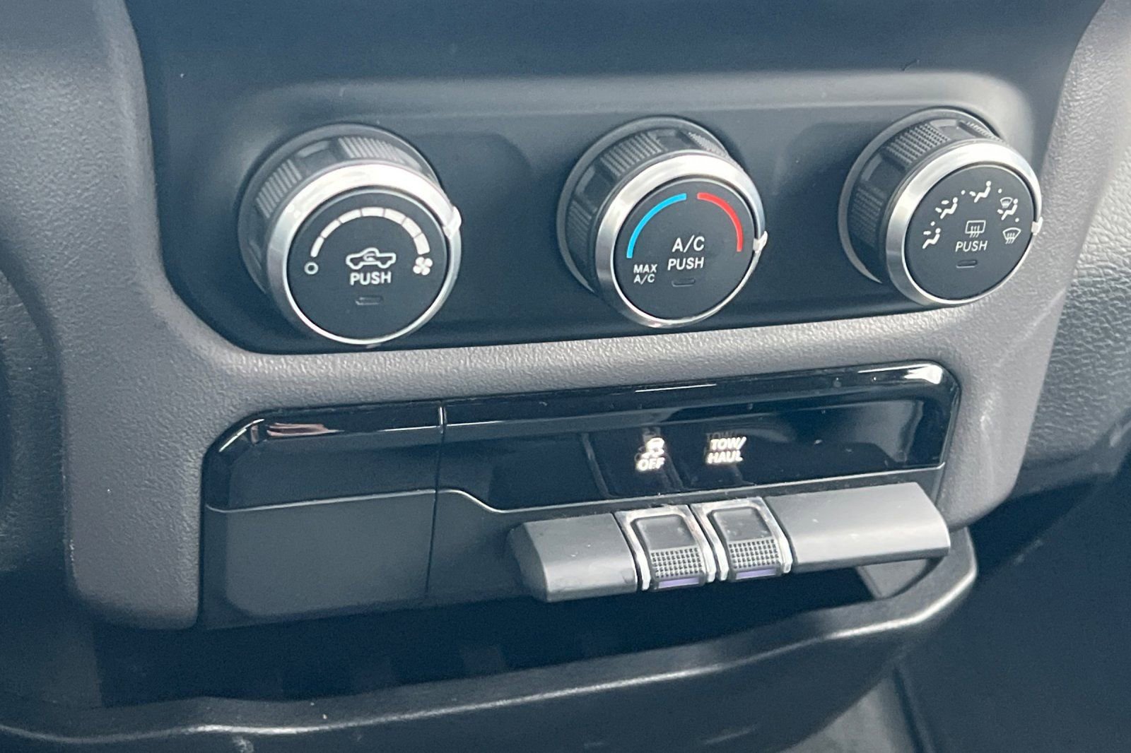 Used 2019 RAM 1500 Big Horn image 20