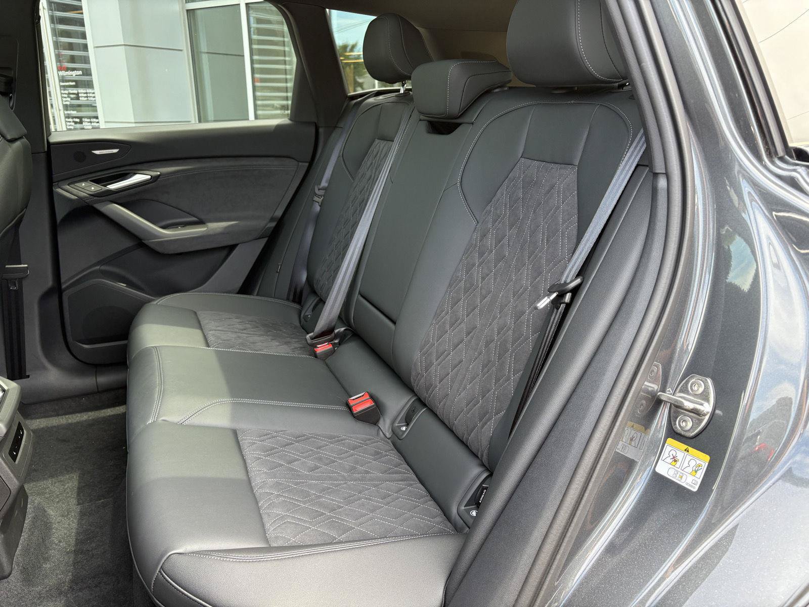 New 2027 Audi SQ6 e-tron Premium Plus AWD/4WD image 30