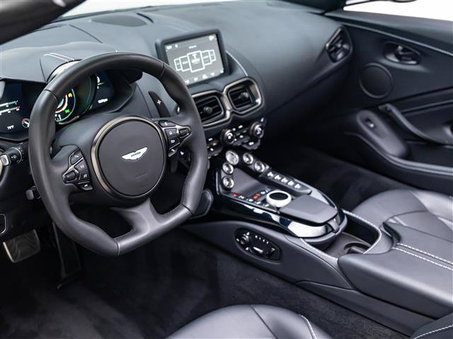 Used 2023 Aston Martin V8 Vantage Roadster RWD image 3