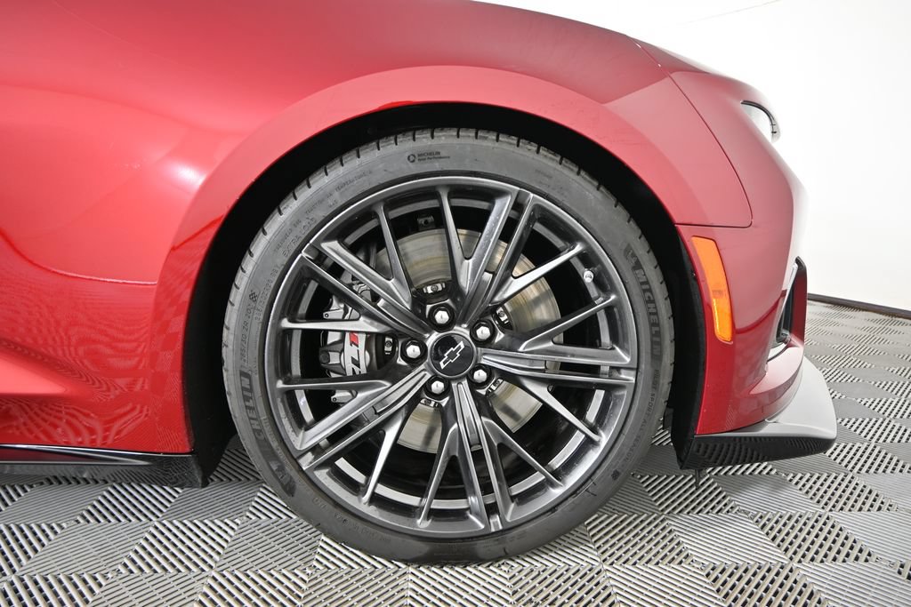 Used 2021 Chevrolet Camaro ZL1 w/ LPO, ZL1 Protection Package RWD image 11