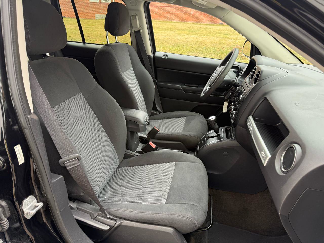 Used 2016 Jeep Compass Sport w/ Power Value Group image 21