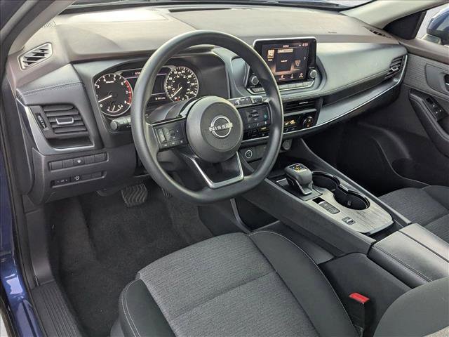 Used 2023 Nissan Rogue SV image 10