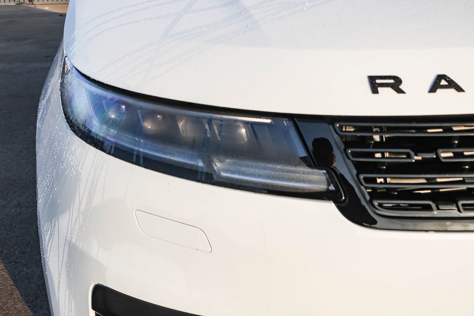 Used 2025 Land Rover Range Rover Sport Dynamic SE image 15