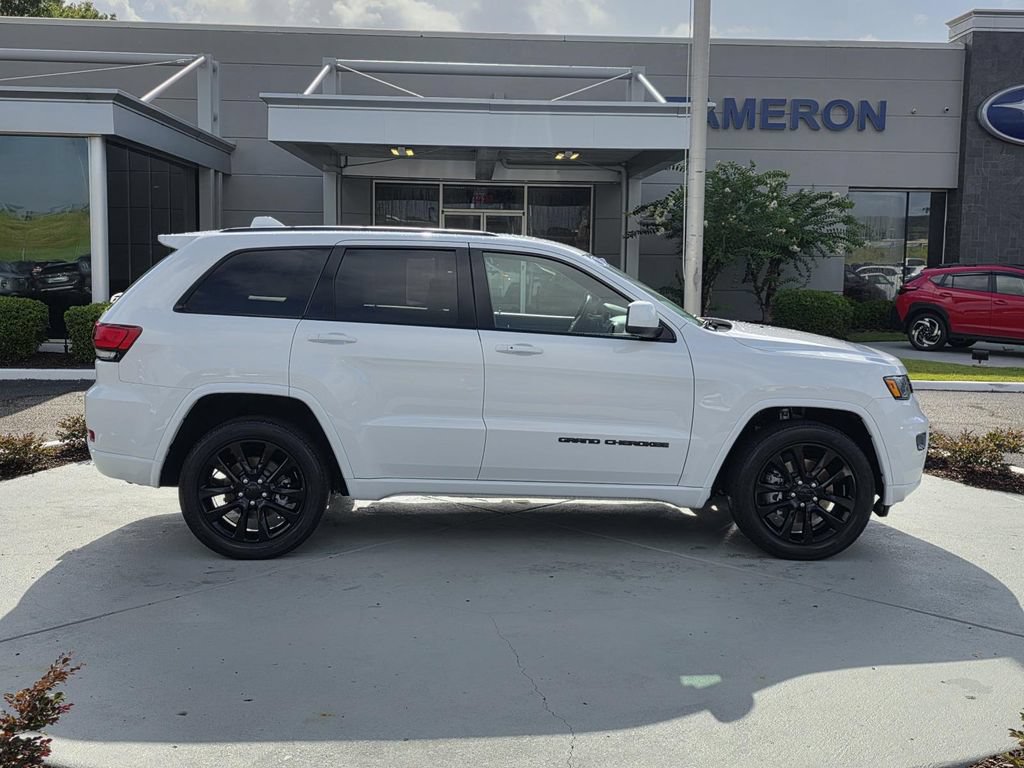 Used 2021 Jeep Grand Cherokee Laredo X RWD image 37