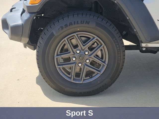 Used 2024 Jeep Wrangler Unlimited Sport AWD/4WD image 17