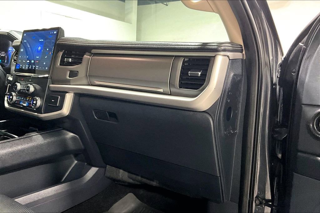 Used 2022 Ford Expedition XLT RWD image 19