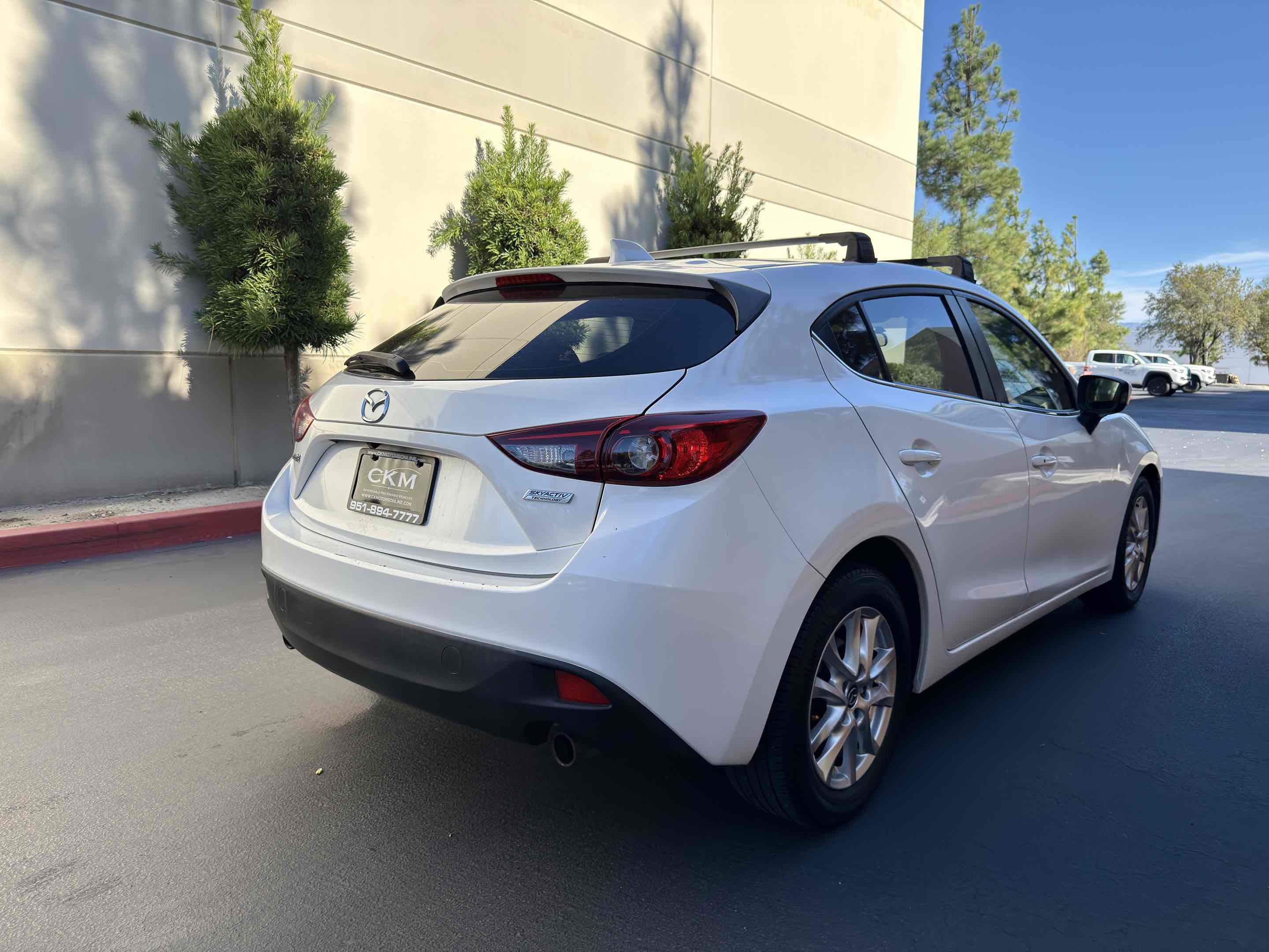 Used 2015 MAZDA MAZDA3 i Grand Touring image 7