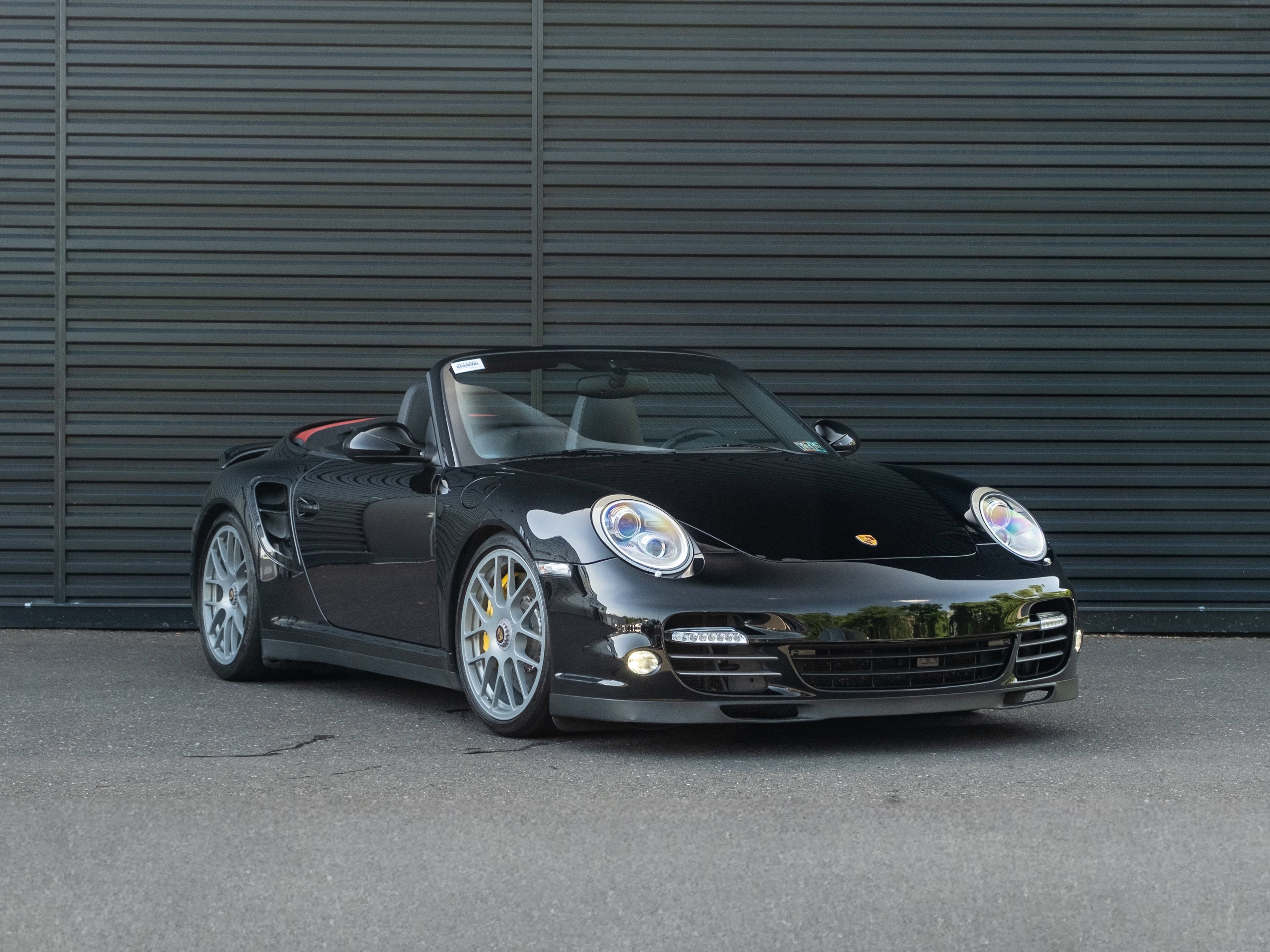 Used 2011 Porsche 911 Turbo S AWD/4WD image 10