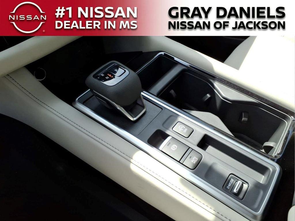 New 2026 Nissan Pathfinder SL FWD image 19