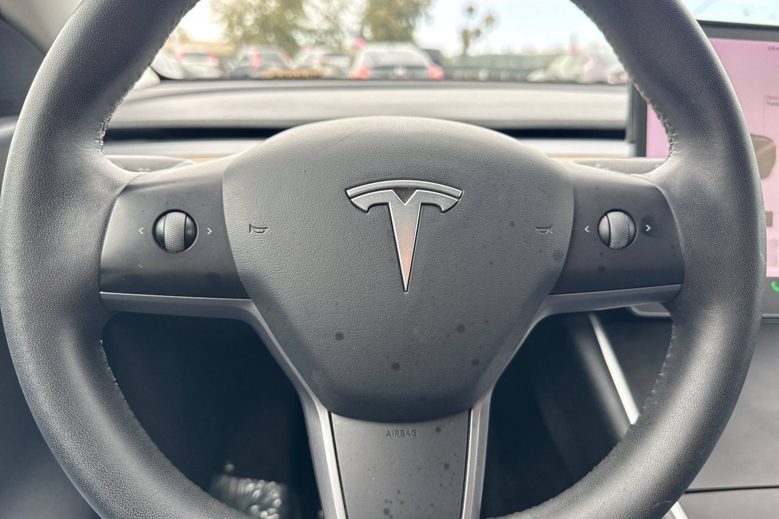 Used 2021 Tesla Model Y Long Range AWD/4WD image 25