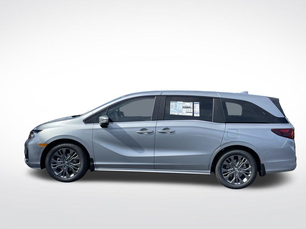 New 2027 Honda Odyssey Touring image 2