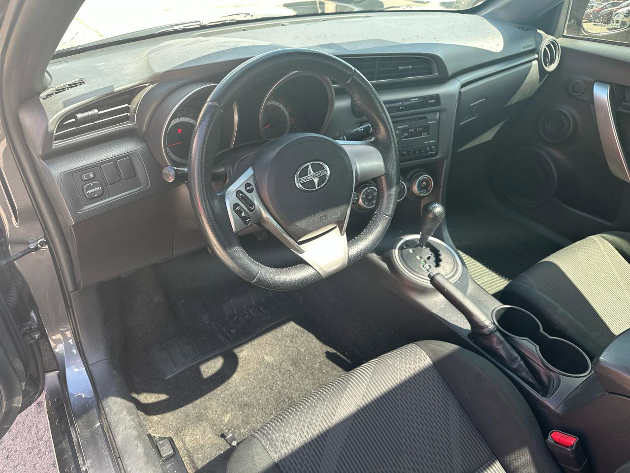 Used 2013 Scion tC FWD image 10