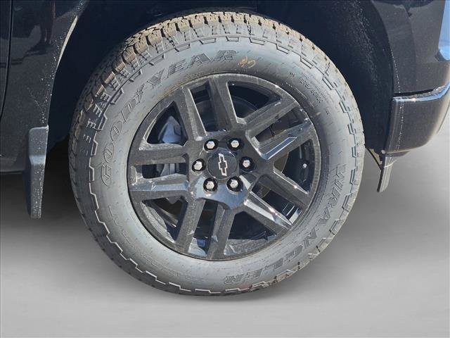 New 2026 Chevrolet Silverado 1500 Custom w/ Turbomax Blackout Package RWD image 10