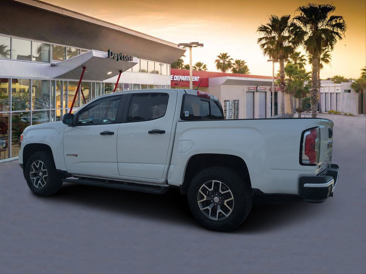 Used 2022 GMC Canyon AT4 w/ Trailering Package image 5