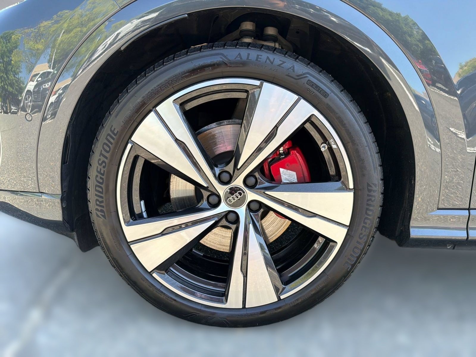 Certified 2025 Audi SQ5 Prestige AWD/4WD image 13