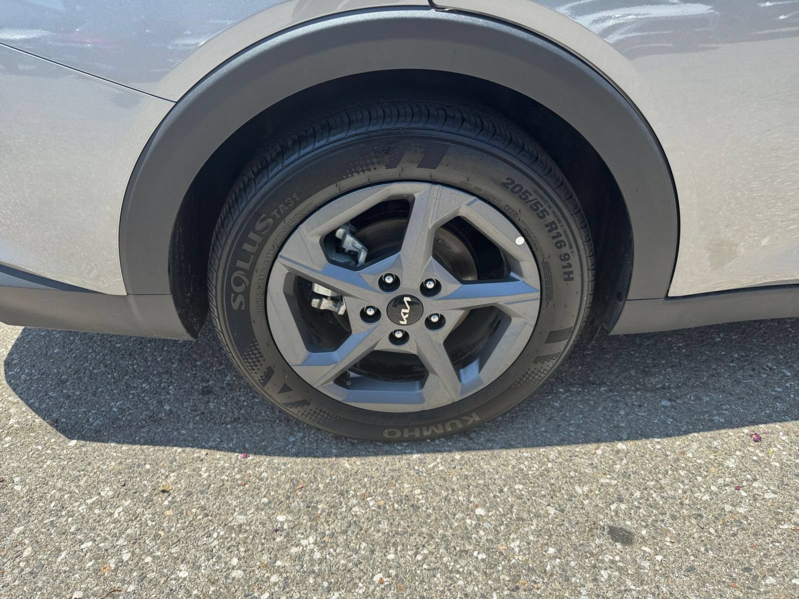 Used 2025 Kia K4 FWD image 28
