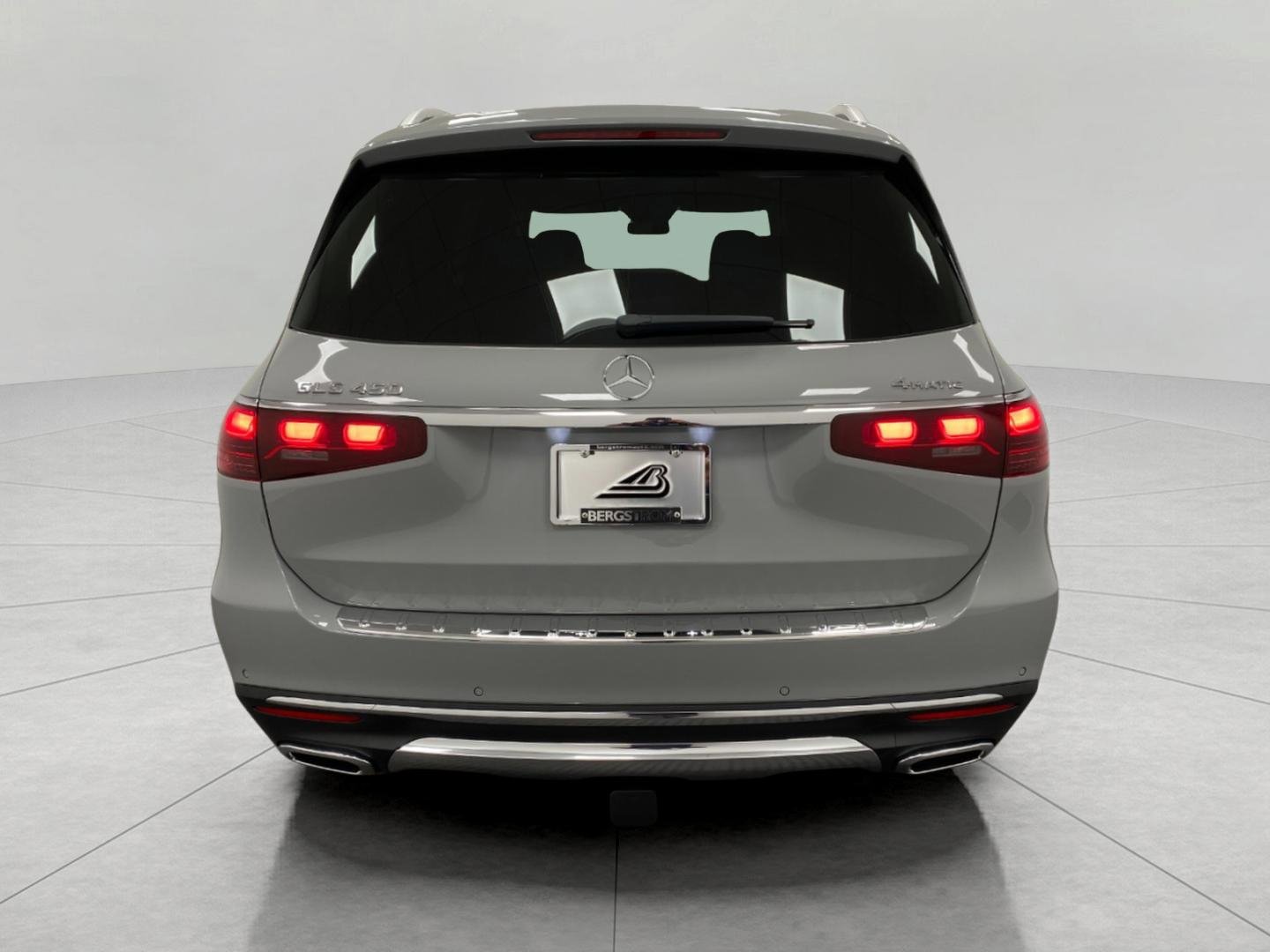 New 2026 Mercedes-Benz GLS 450 4MATIC image 5