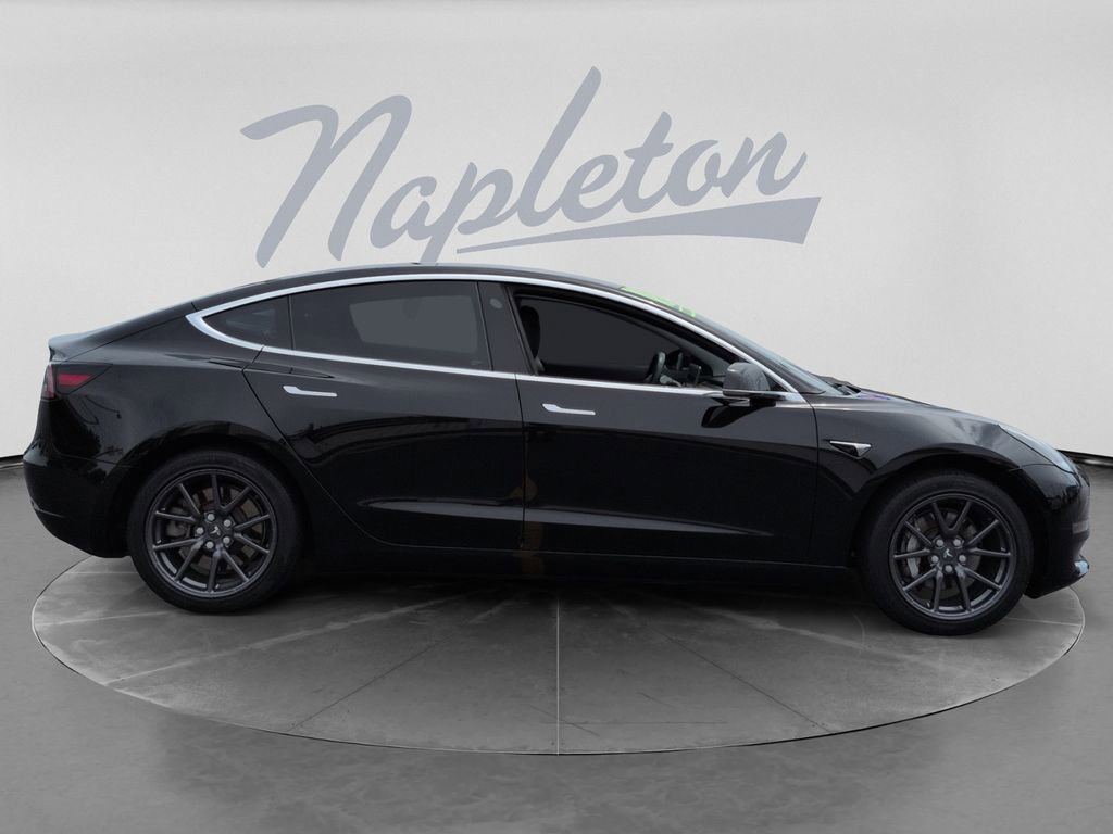 Used 2018 Tesla Model 3 Mid Range RWD image 9