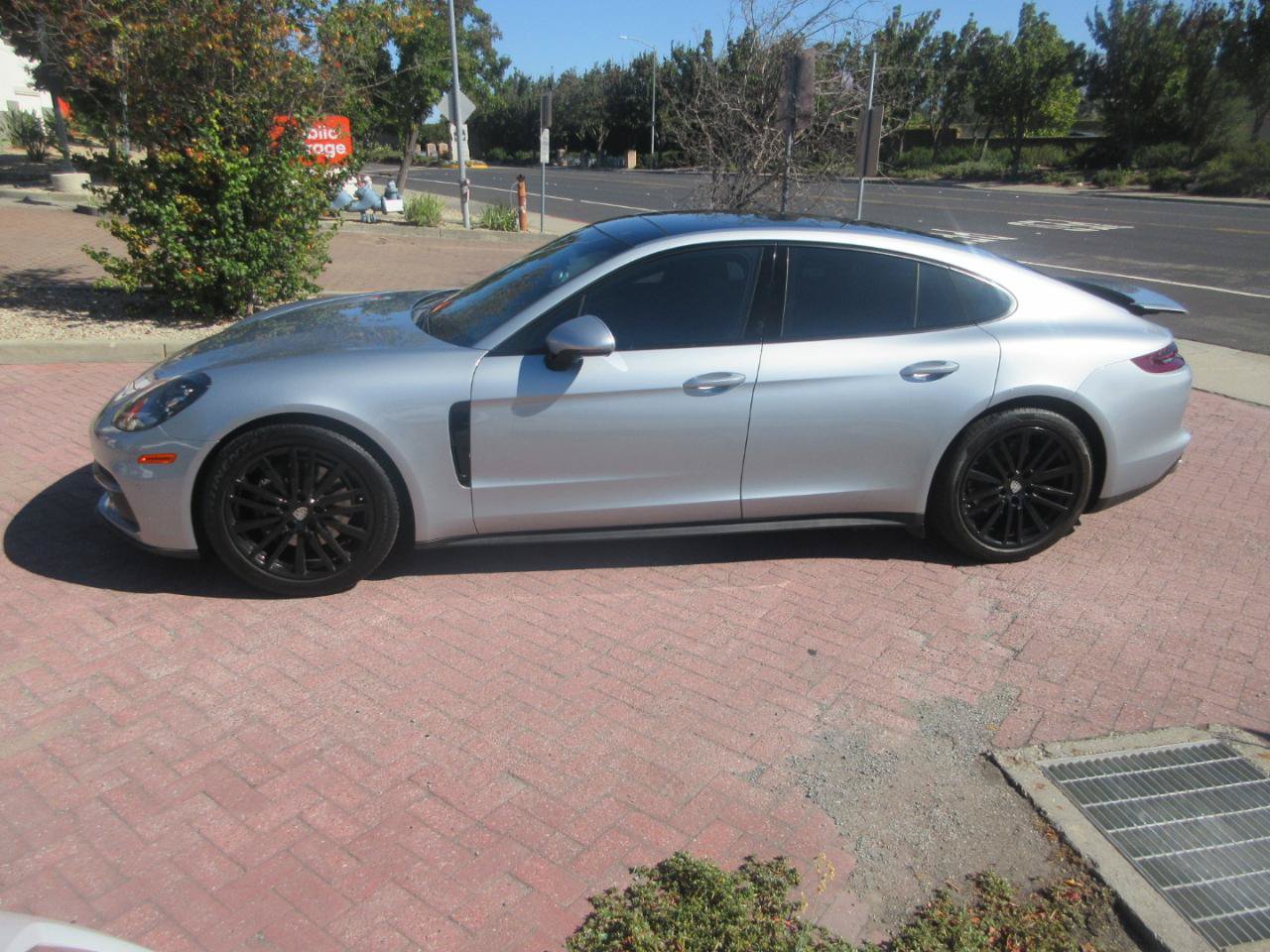 Used 2019 Porsche Panamera RWD image 79