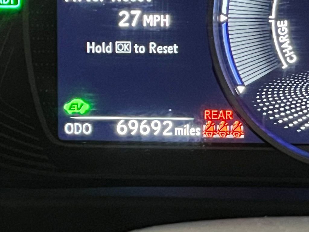 Used 2019 Lexus UX 250h w/ Premium Package image 24