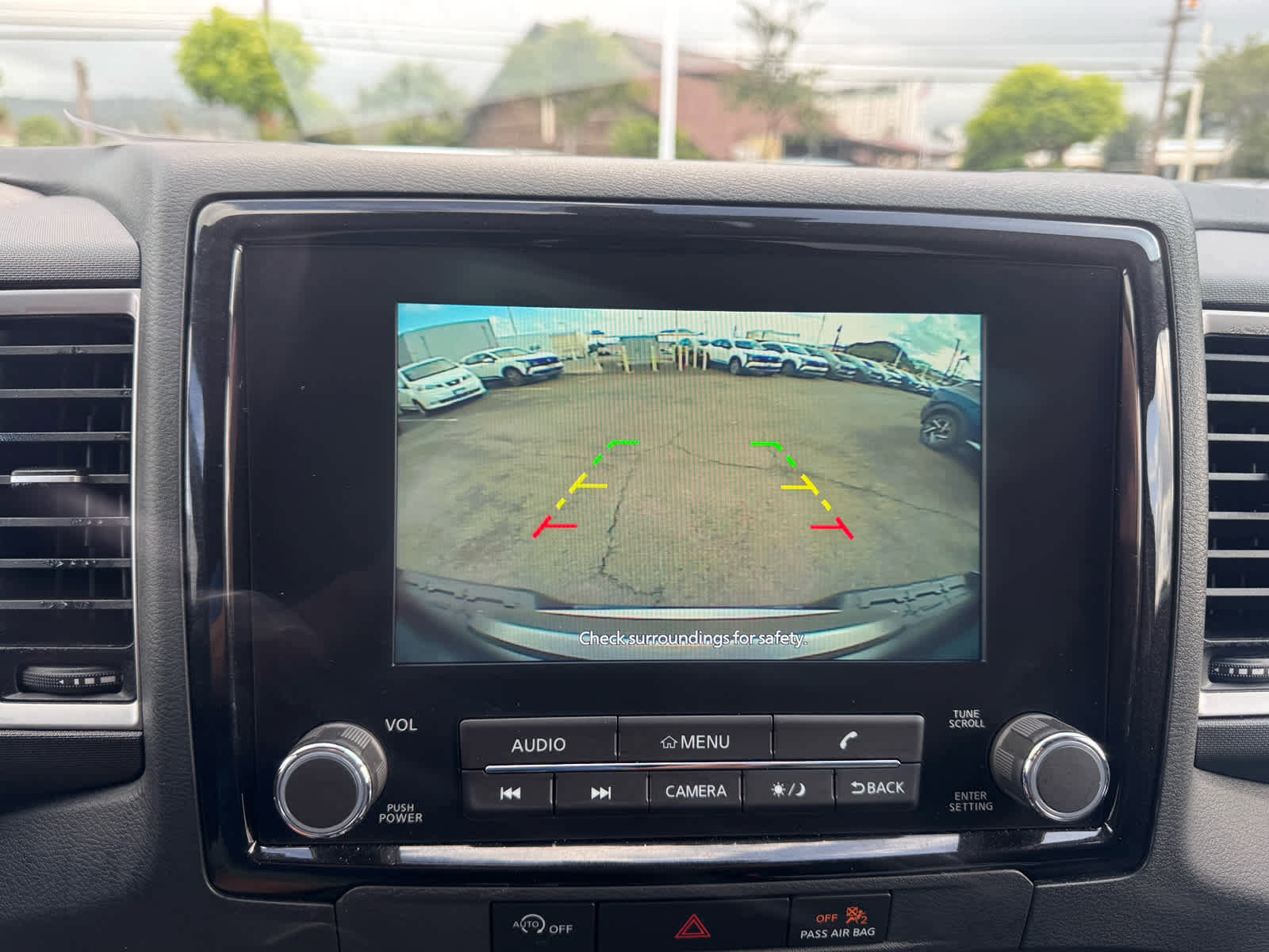 Used 2024 Nissan Frontier SL w/ Technology Package image 7