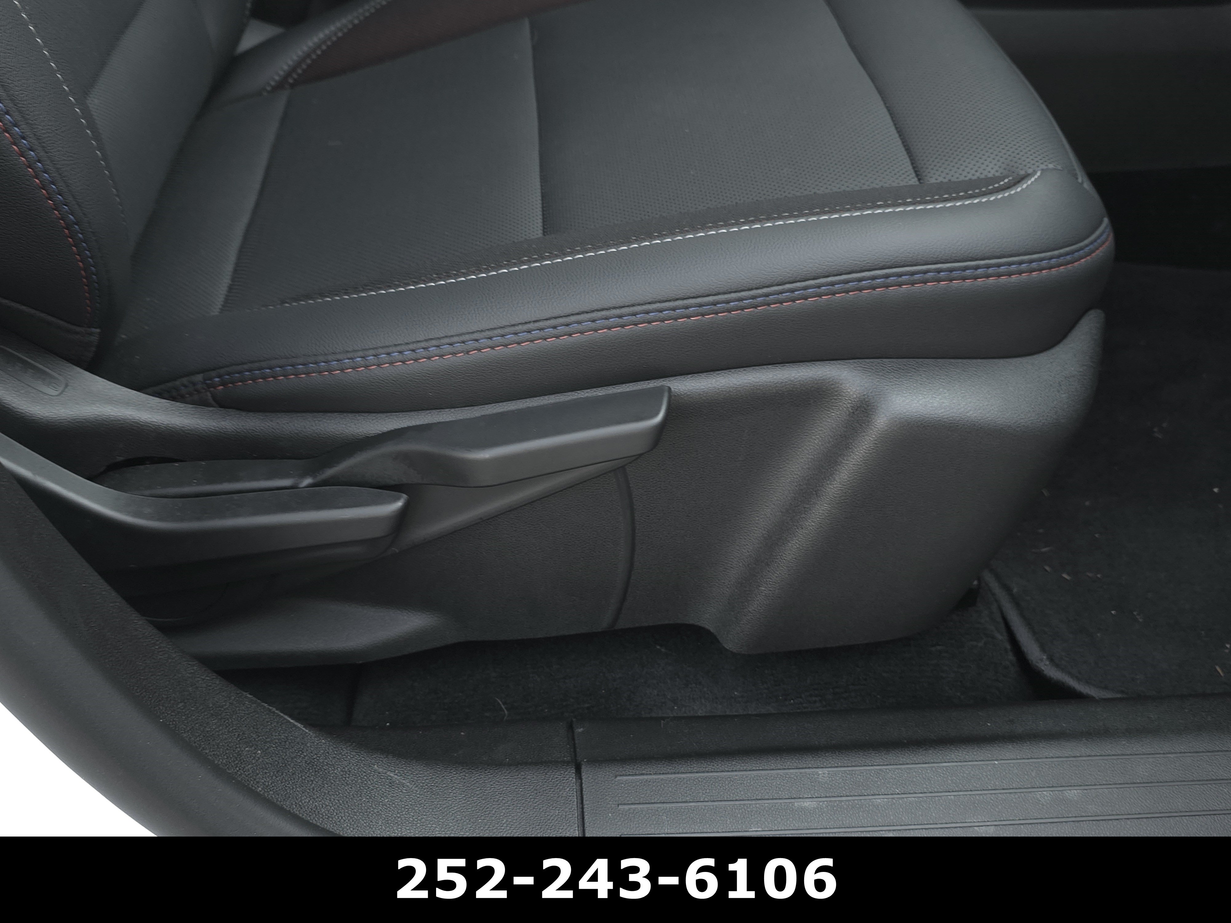 Used 2024 Chevrolet Equinox EV RS FWD image 48