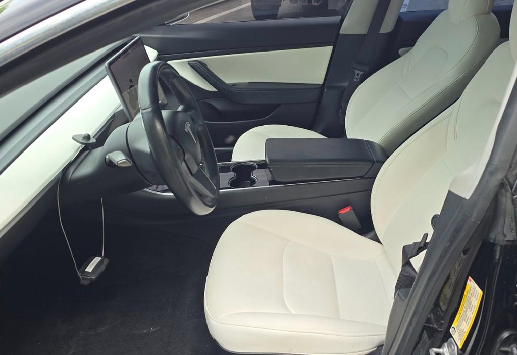 Used 2019 Tesla Model 3 Long Range RWD image 5