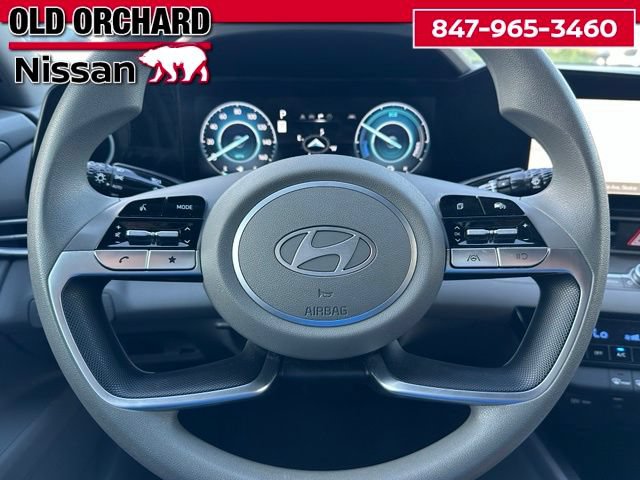 Used 2024 Hyundai Elantra Blue FWD image 22