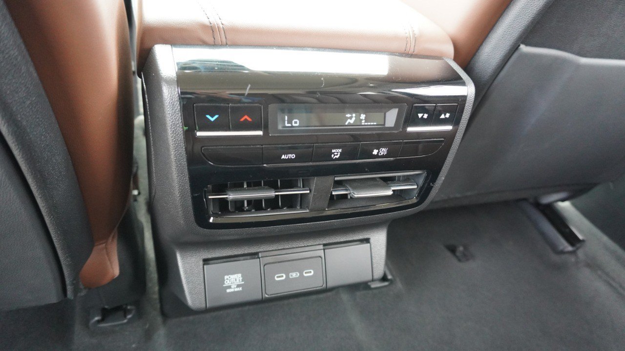 Used 2025 Acura MDX w/ Technology Package AWD/4WD image 35