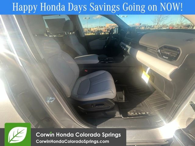 New 2025 Honda Pilot Touring image 28