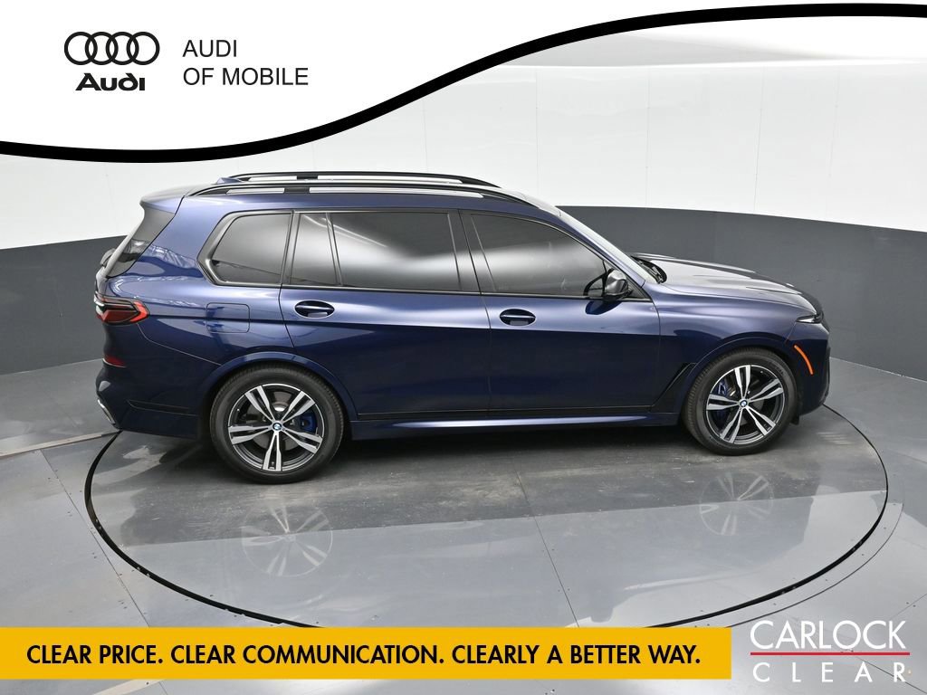 Used 2023 BMW X7 M60i image 25