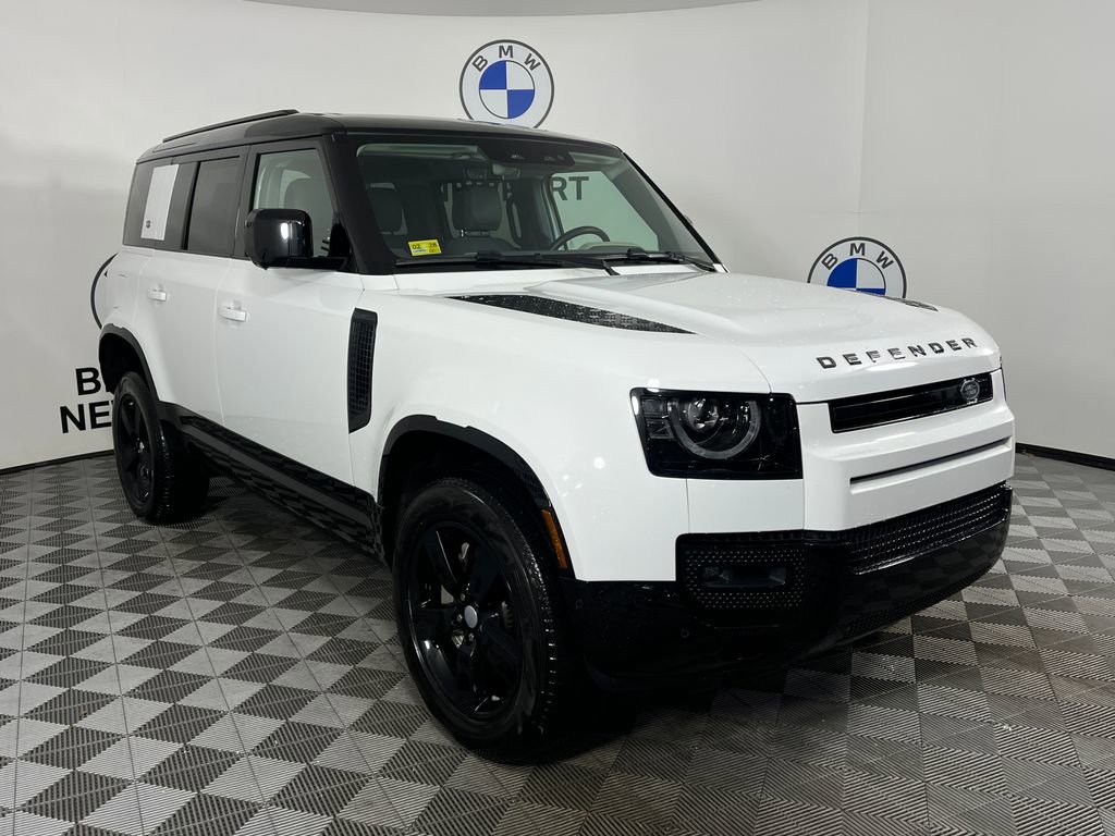 Used 2024 Land Rover Defender 110 X-Dynamic SE image 1