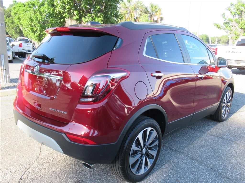 Used 2022 Buick Encore Preferred w/ Safety Package FWD image 6