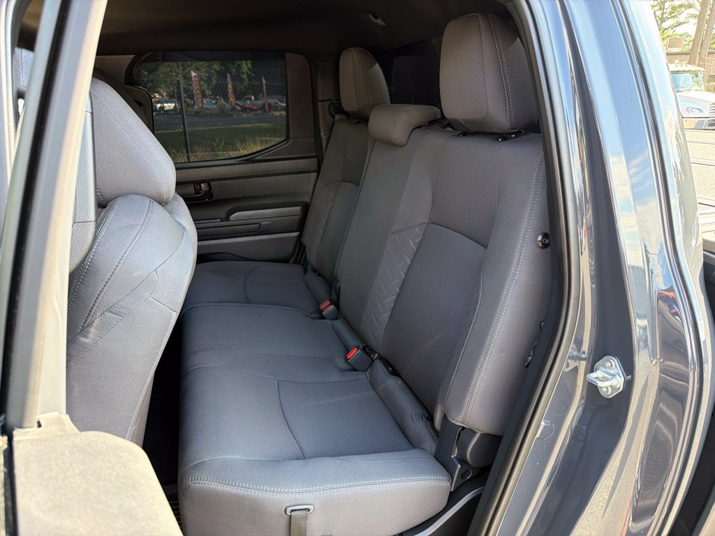 Used 2025 Toyota Tacoma SR w/ SR Upgrade Package AWD/4WD image 19