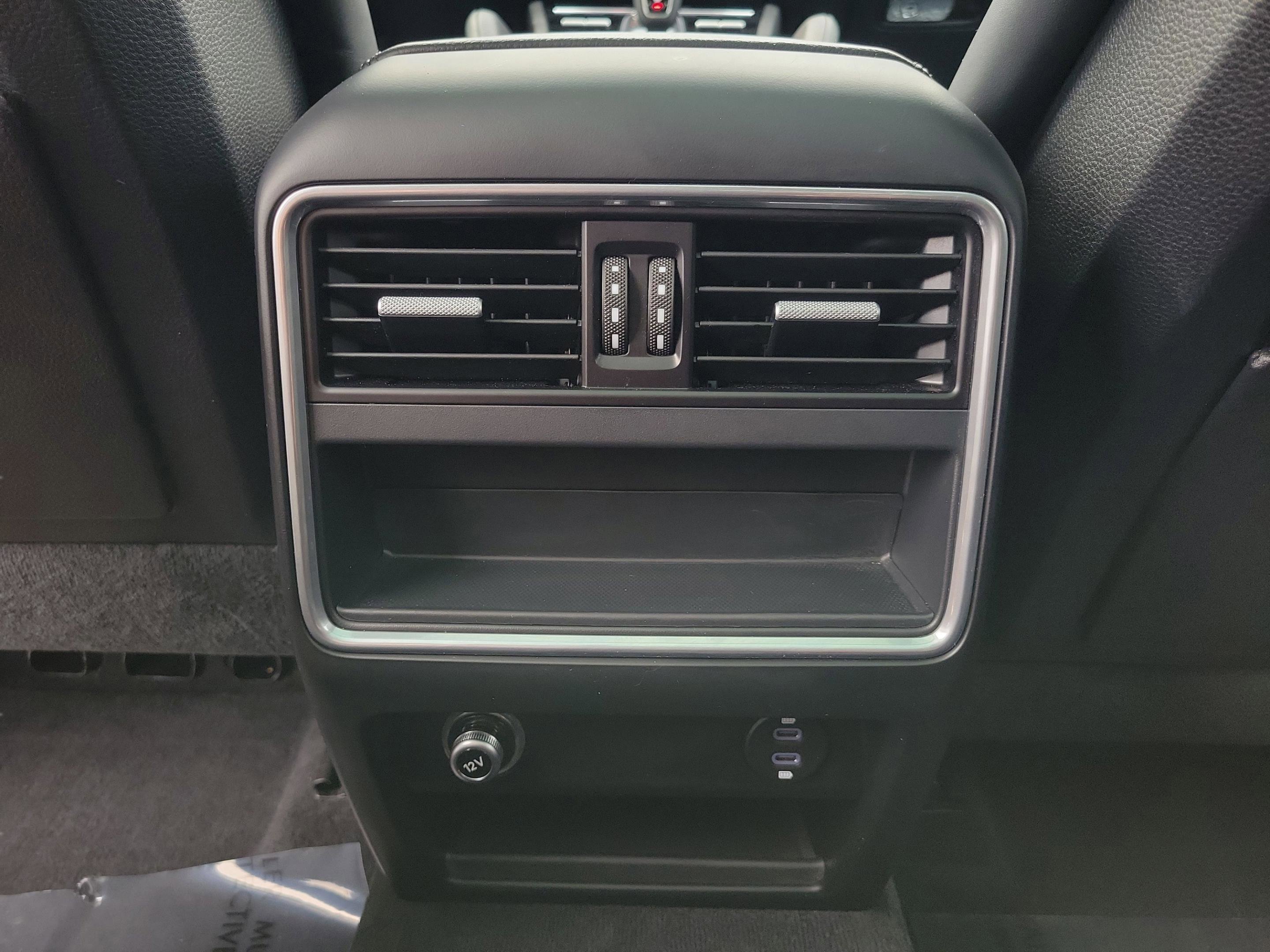 Used 2020 Porsche Cayenne E-Hybrid image 15