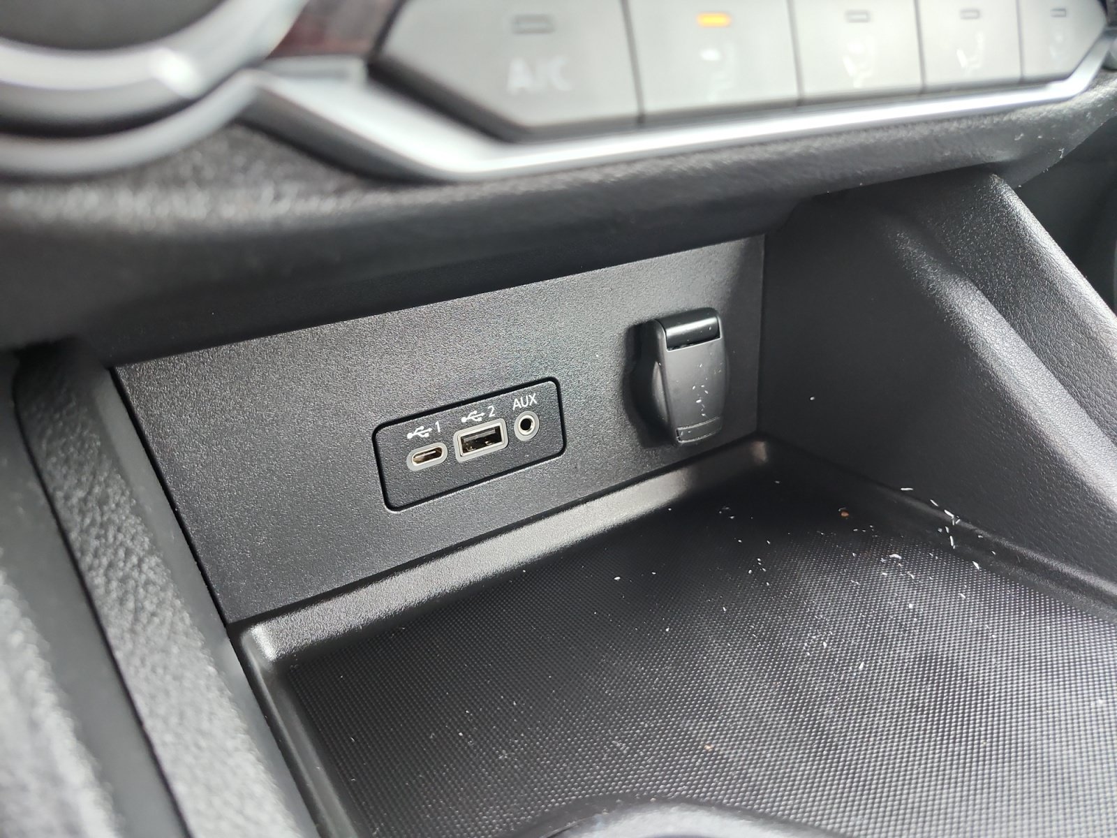Used 2022 Nissan Sentra SV w/ Trunk Package FWD image 20