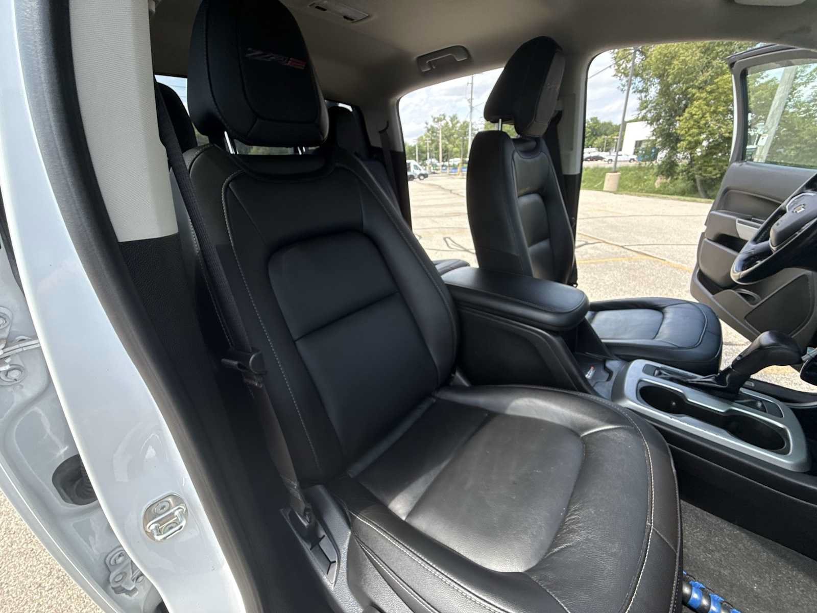 Certified 2019 Chevrolet Colorado ZR2 w/ ZR2 Dusk Special Edition AWD/4WD image 25
