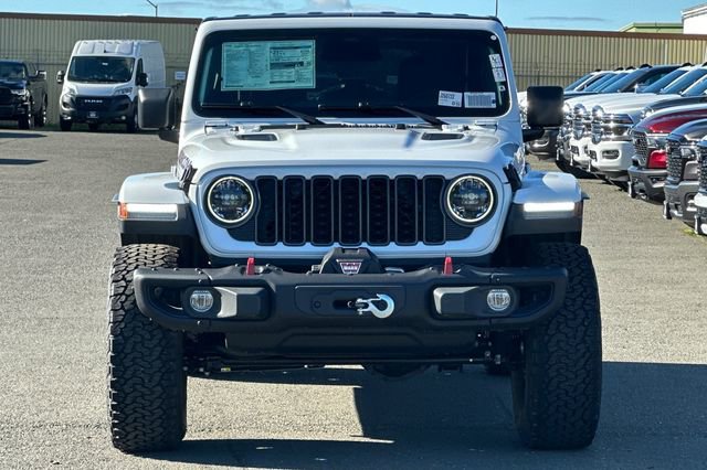 New 2026 Jeep Wrangler Unlimited Rubicon w/ Xtreme 35 Tire Package image 9