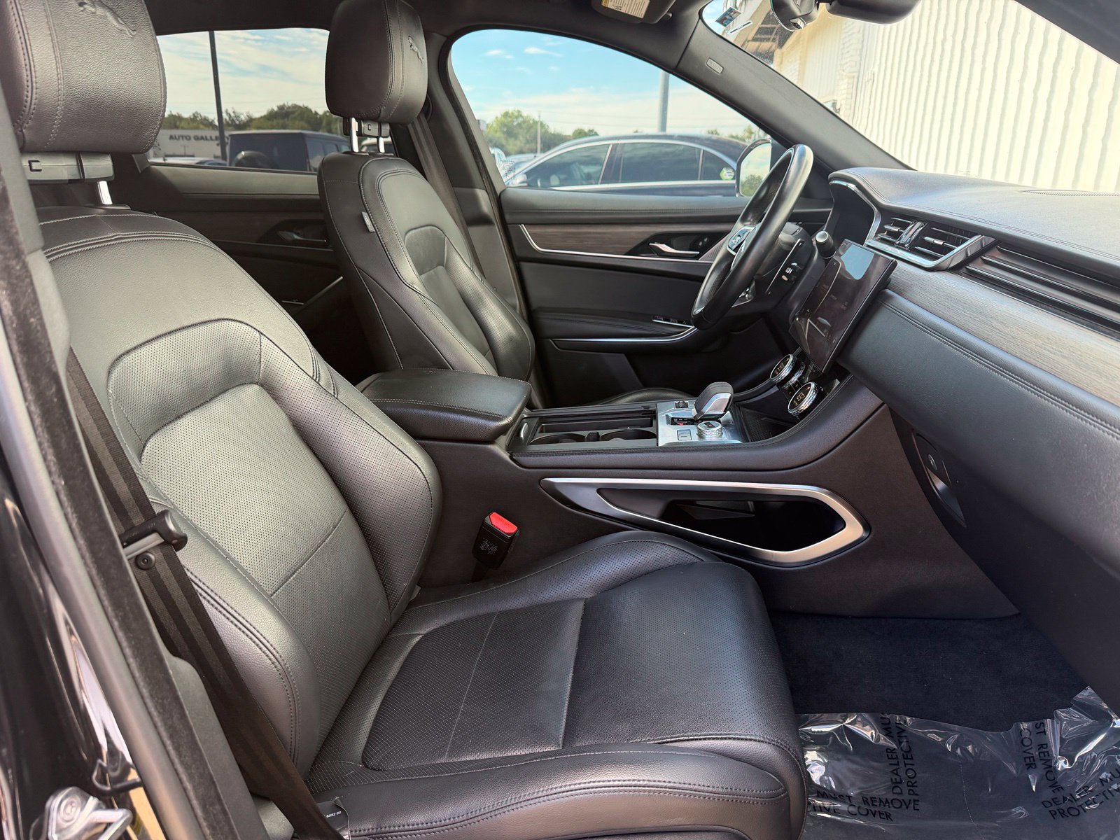 Used 2023 Jaguar F-PACE S AWD/4WD image 36