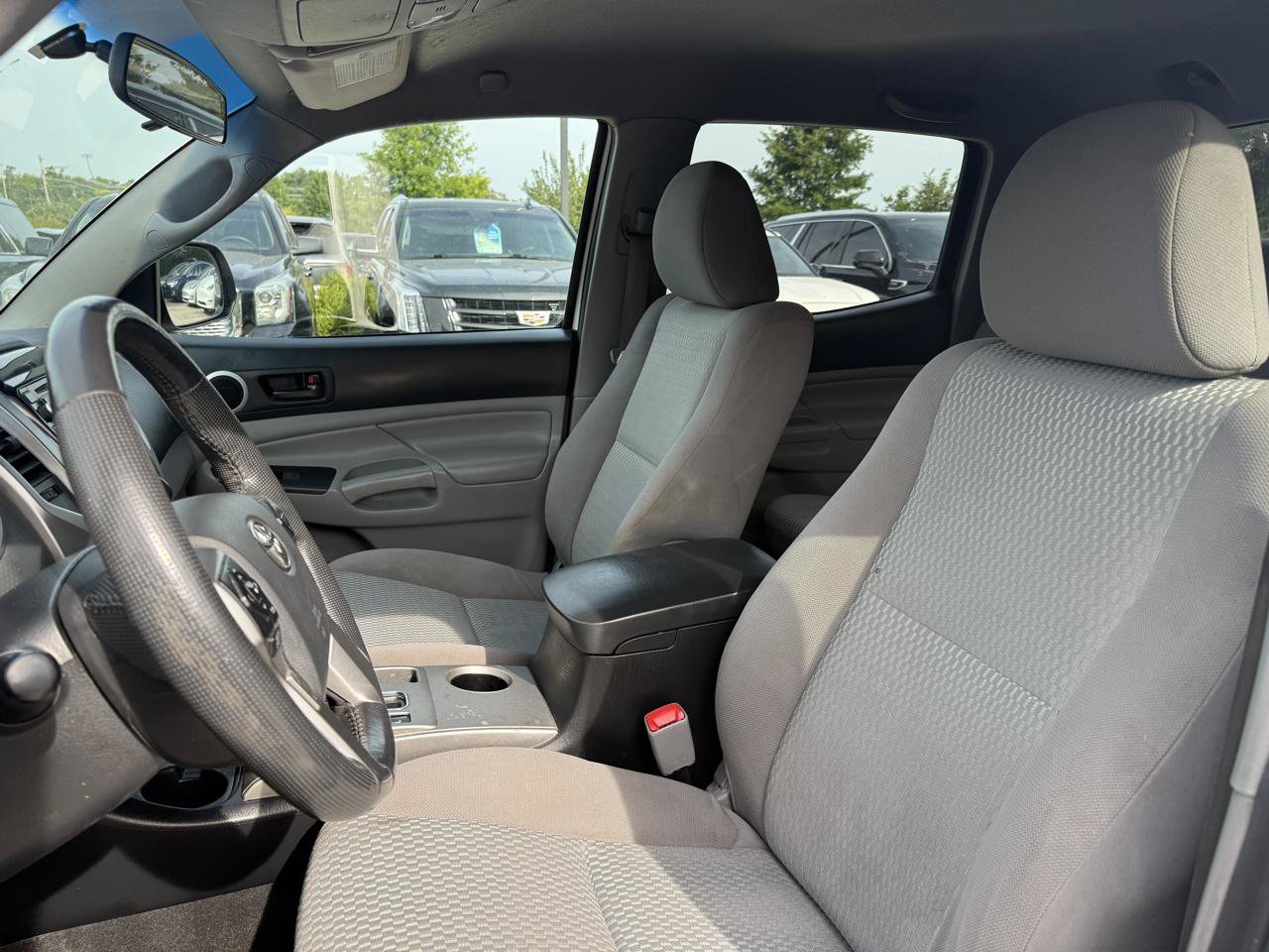 Used 2015 Toyota Tacoma PreRunner w/ SR5 Package RWD image 11