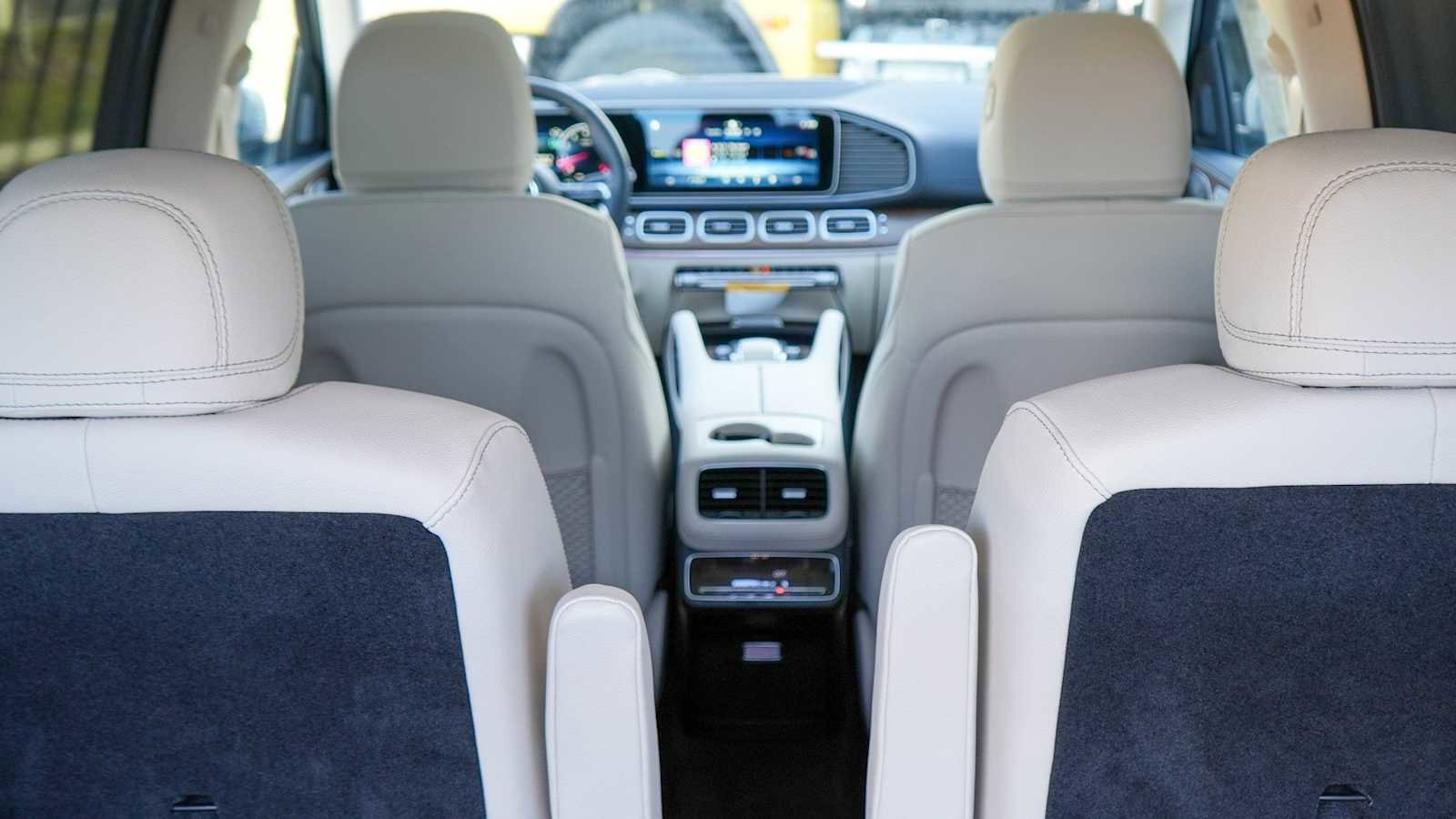 Used 2026 Mercedes-Benz GLS 450 4MATIC image 25