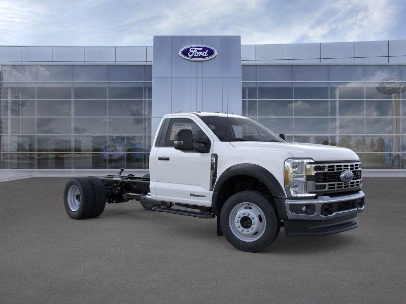 New 2025 Ford F550 4x4 Regular Cab Super Duty image 7
