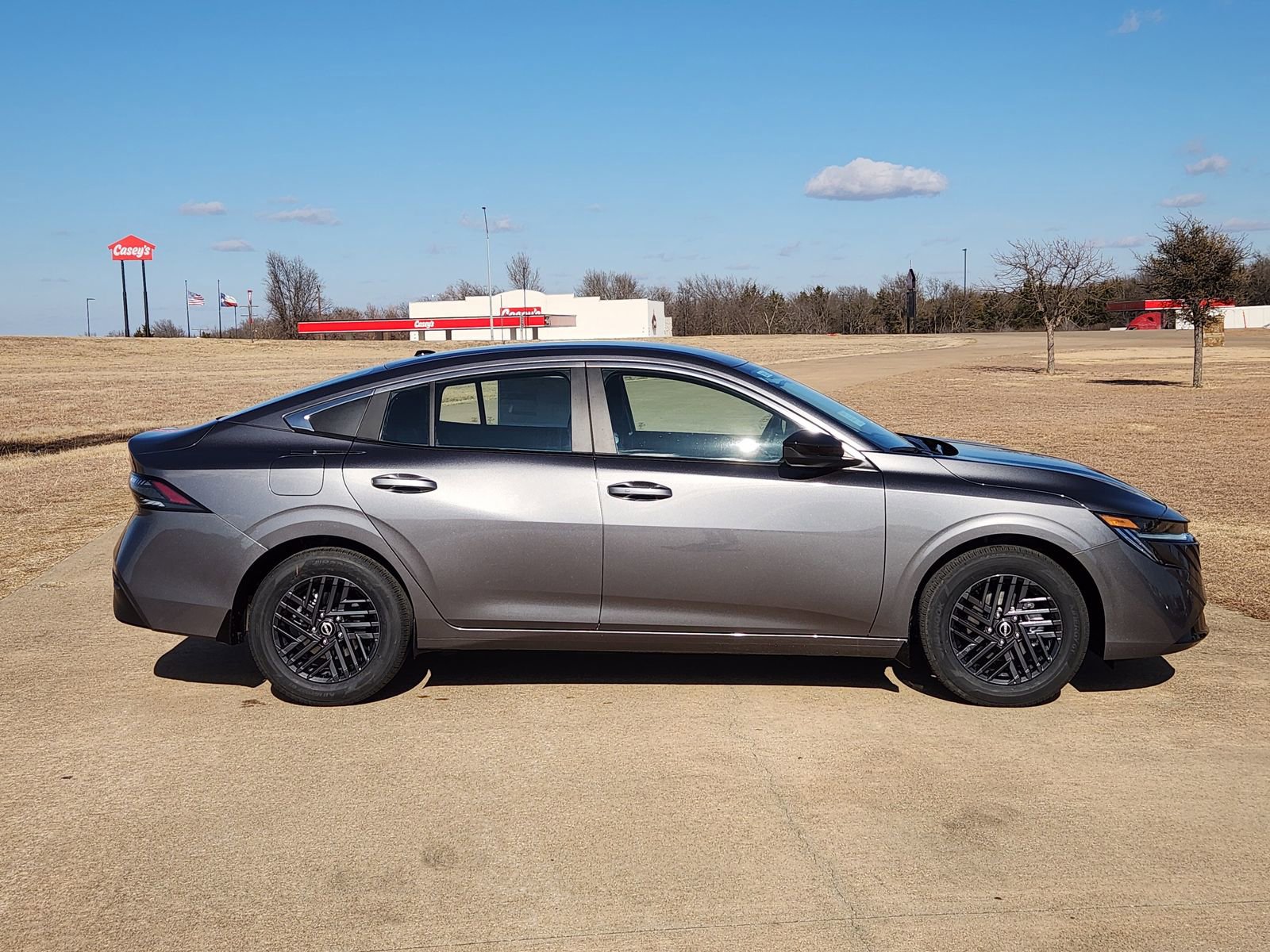 New 2026 Nissan Sentra SV image 7