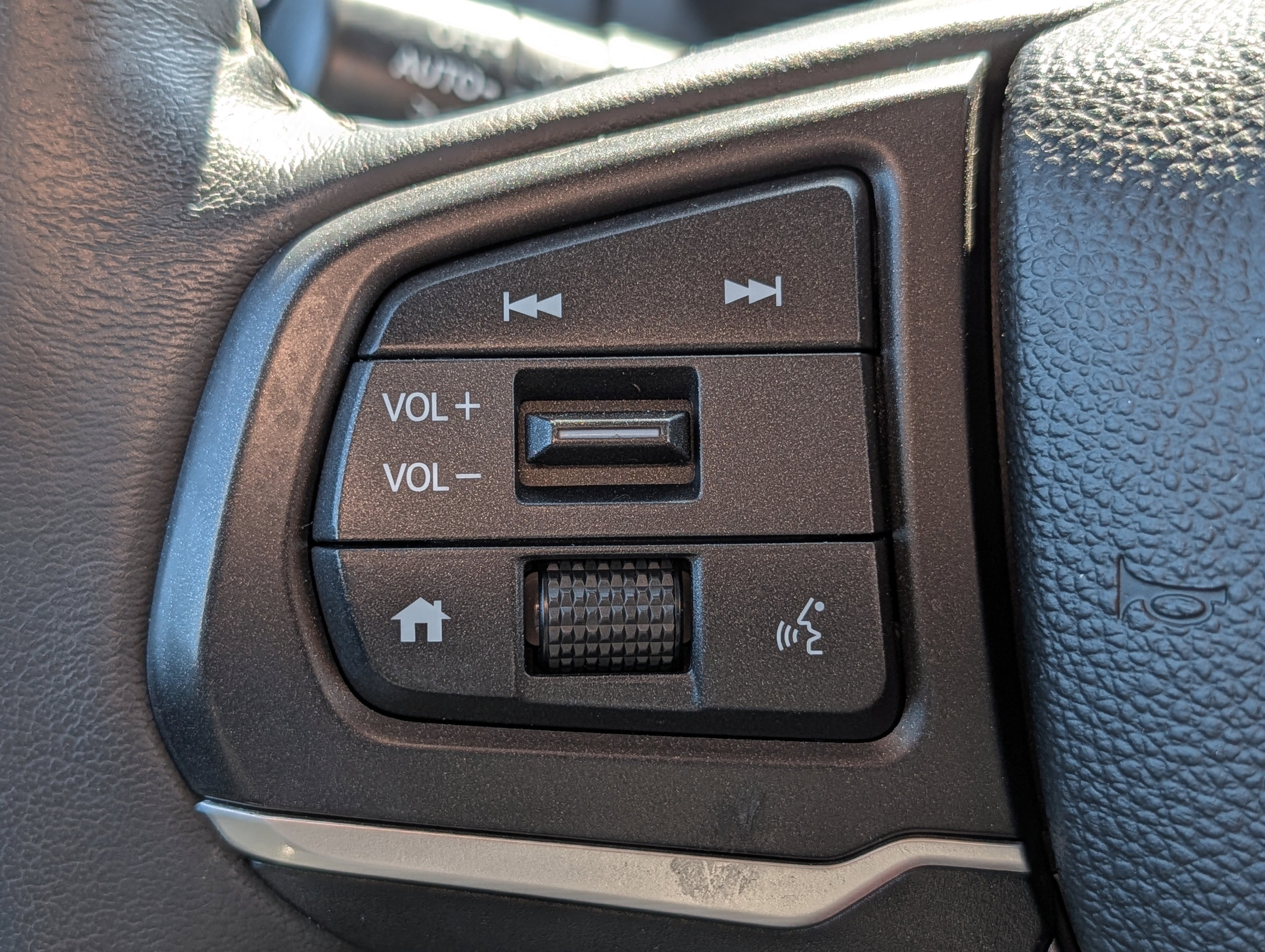 Used 2025 Honda Ridgeline Sport image 27