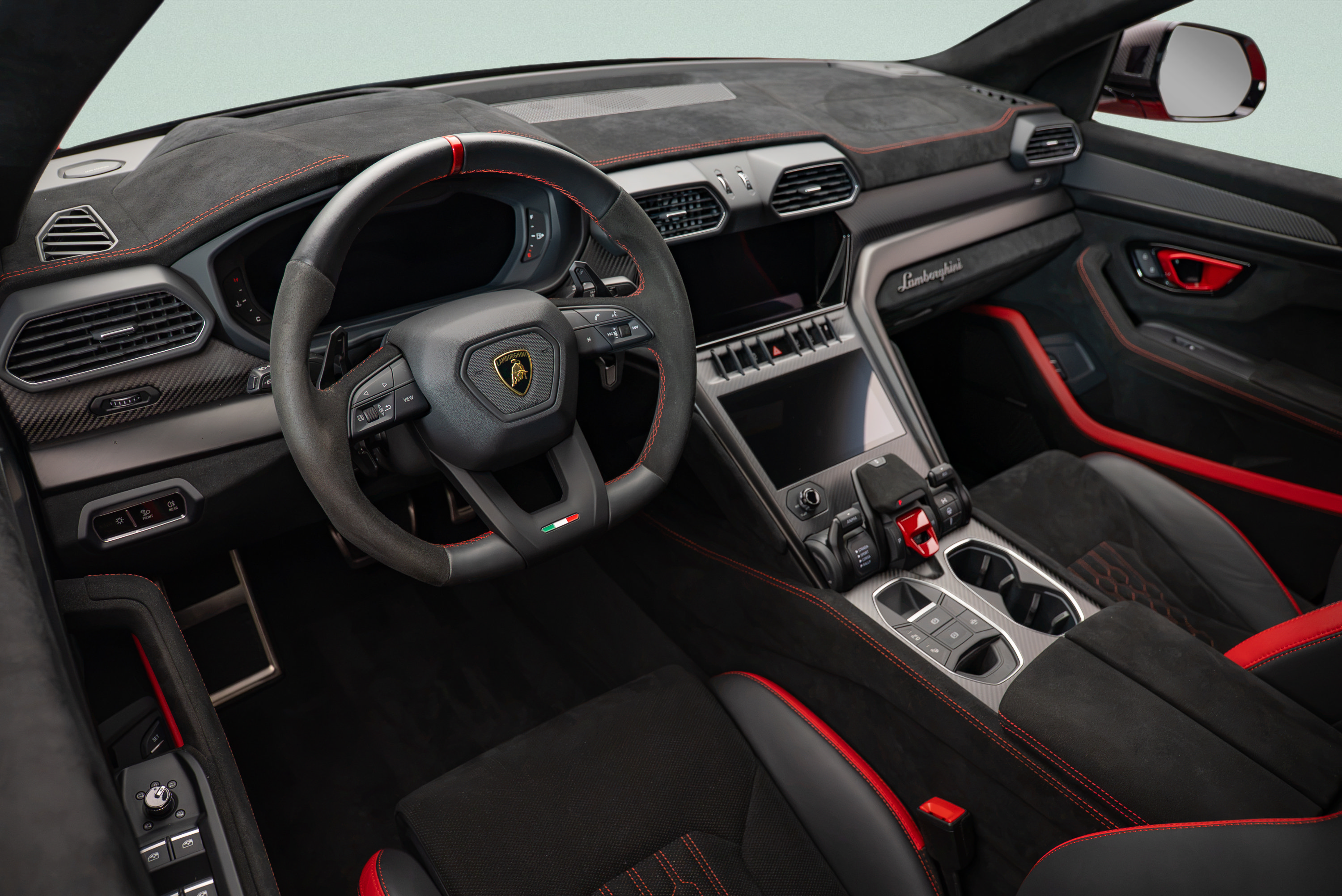 Used 2024 Lamborghini Urus Performante AWD/4WD image 12