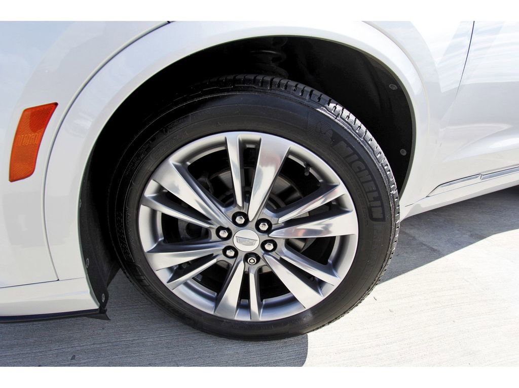 Used 2020 Cadillac XT6 Premium Luxury image 31