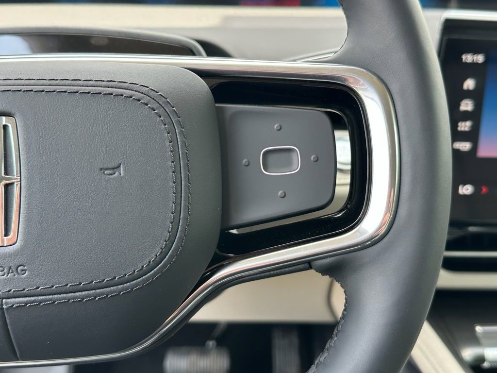 New 2026 Lincoln Nautilus Premier AWD/4WD image 9